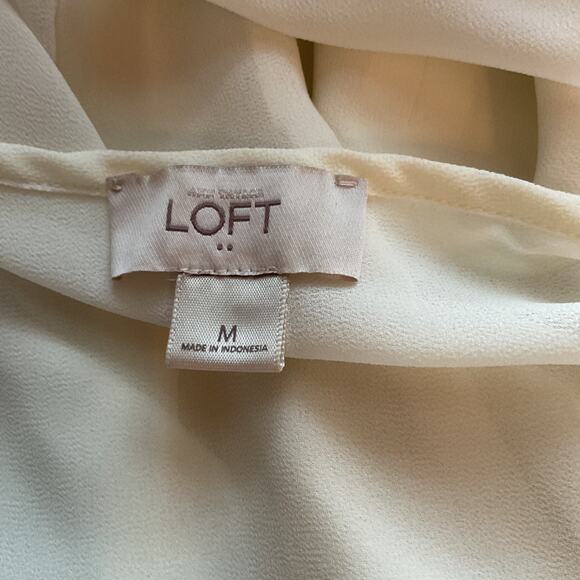 Loft Cream Semi-Sheer Long Sleeve Ruffle Placket Button Front Blouse M - Picture 5 of 7